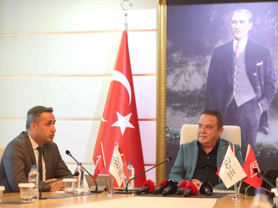 Antalya Büyükşehir Belediyesi Türkiye’nin İlk ’iklim Dostu Belediyesi’ Oldu