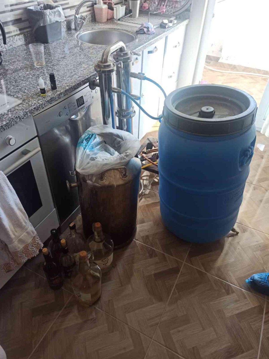 Antalya’da Sahte Alkol Üreticilerine Jandarmadan Darbe