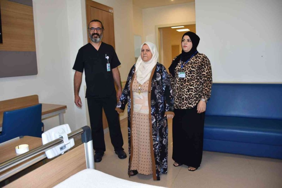 Iraklı Kadın Aradığı Tedaviyi Eskişehir Şehir Hastanesi’nde Buldu