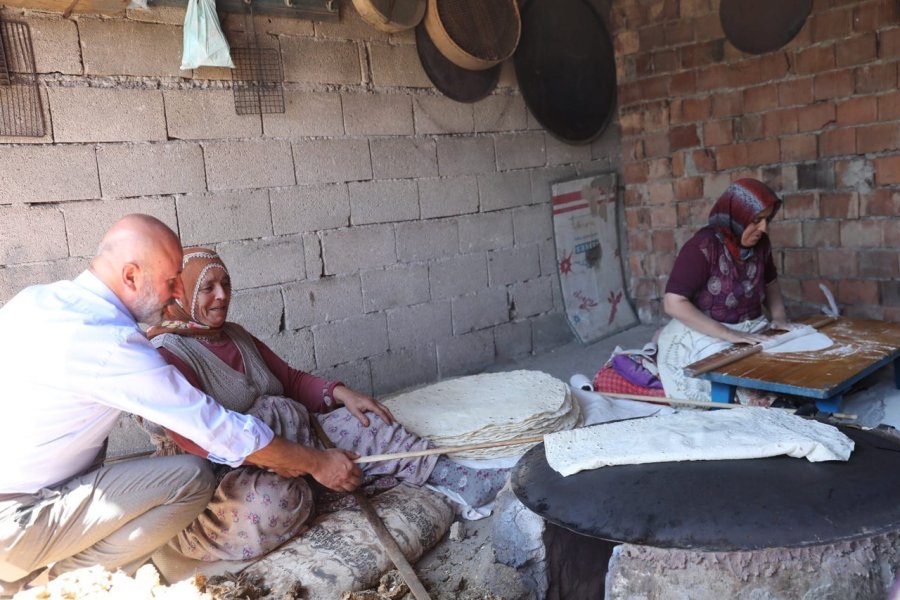 Başkan Çolakbayrakdar, Yemlihalıların Gönlünü Fethetti