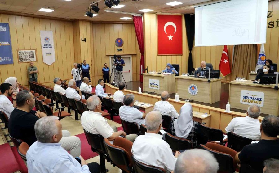 Gültak, Chp Ve Hdp’li Meclis Üyelerini Halka Şikayet Etti