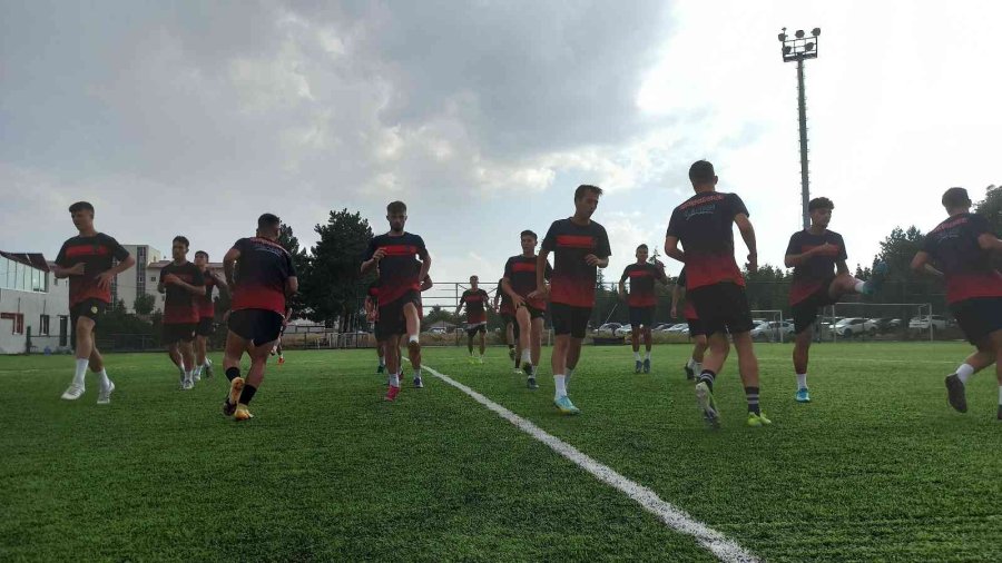 Yasağını Kaldıran Eskişehirspor’dan Altyapıya 320 Futbolcu