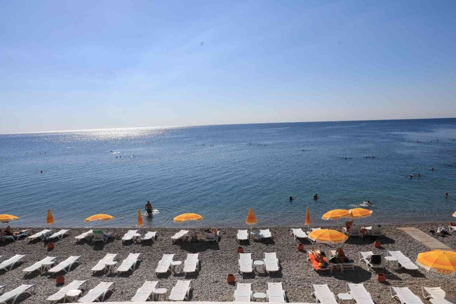 Büyükşehir’den Konyaaltı Sahili’ne Yeni Bir Sosyal Tesis