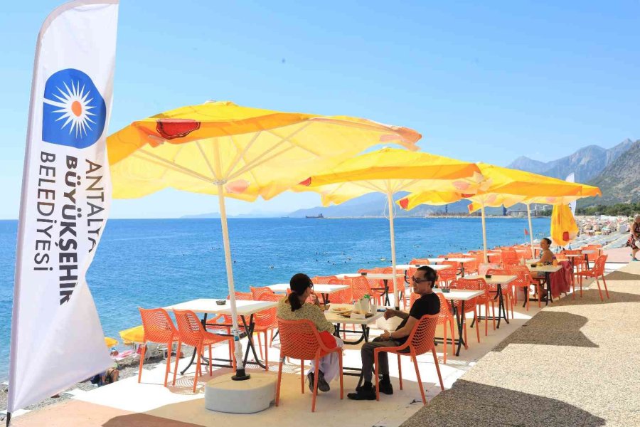 Büyükşehir’den Konyaaltı Sahili’ne Yeni Bir Sosyal Tesis