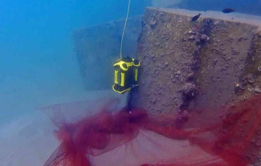 Caretta Carettalara Ölüm Saçan Hayalet Ağlar, Sualtı Robotuyla Temizleniyor