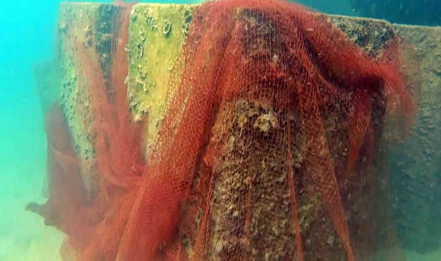 Caretta Carettalara Ölüm Saçan Hayalet Ağlar, Sualtı Robotuyla Temizleniyor