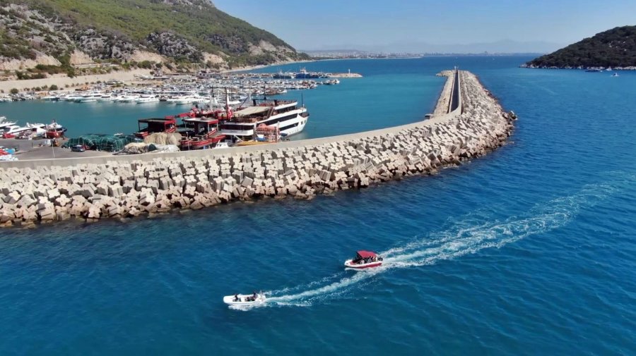 Caretta Carettalara Ölüm Saçan Hayalet Ağlar, Sualtı Robotuyla Temizleniyor