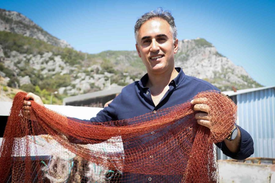 Caretta Carettalara Ölüm Saçan Hayalet Ağlar, Sualtı Robotuyla Temizleniyor