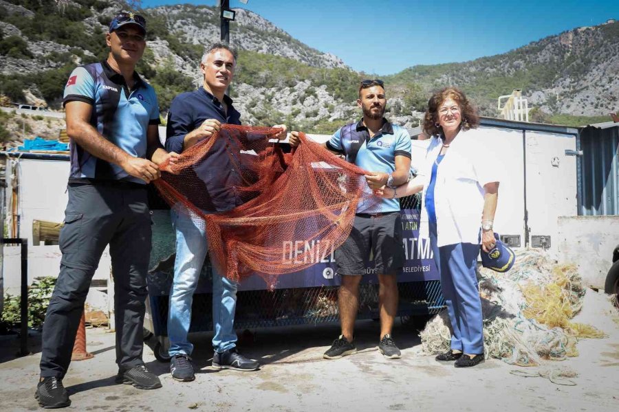 Caretta Carettalara Ölüm Saçan Hayalet Ağlar, Sualtı Robotuyla Temizleniyor