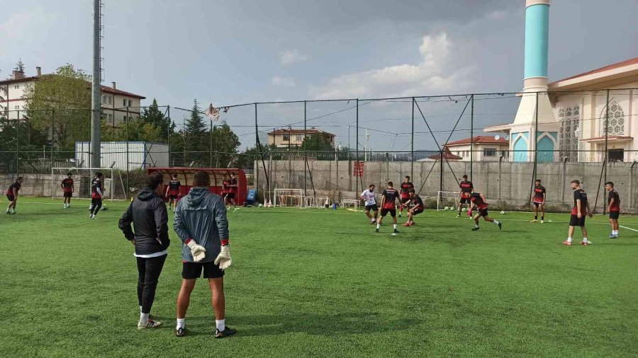 Yasağını Kaldıran Eskişehirspor’dan Altyapıya 320 Futbolcu