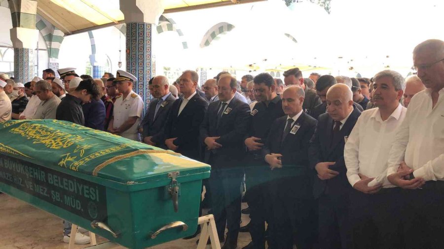 Emniyet Genel Müdürü Aktaş Mersin’de Cenaze Törenine Katıldı