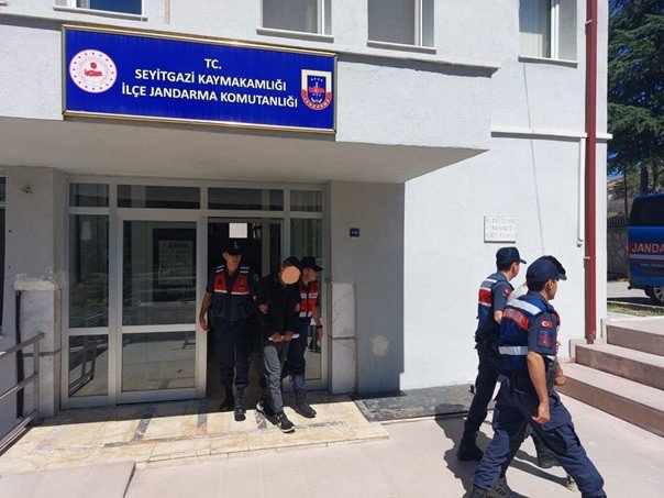 Otomobil Hırsızlığı Yapan 1 Kişi Tutuklandı