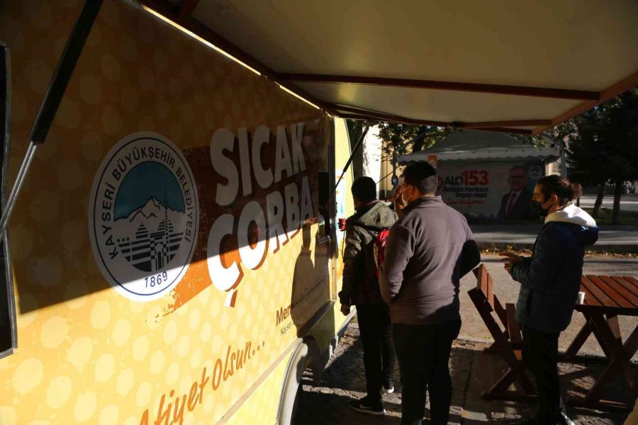 Büyükşehir Kütüphanelerinde Çay, Çorba Ve İnternet Ücretsiz