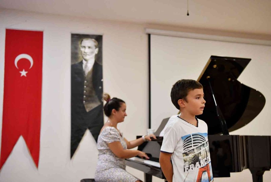 Konyaaltı’nda Müzik Akademisi Seçmelerine Yoğun İlgi