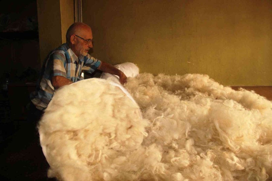 Kış Öncesi Yorgancılarda Yoğun Mesai Başladı