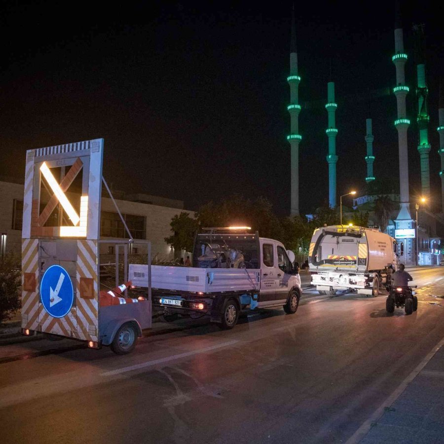Deforme Olan 300 Kilometrelik Yol Çizgileri Yenileniyor