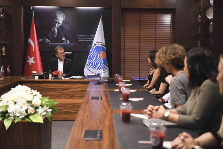 Oberhausen’den Dönen Öğrenciler, Başkan Seçer İle Buluştu