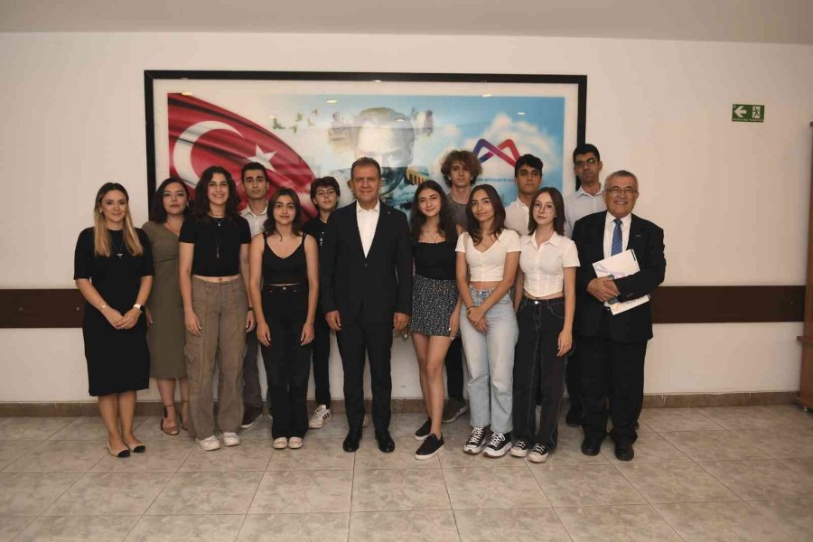 Oberhausen’den Dönen Öğrenciler, Başkan Seçer İle Buluştu