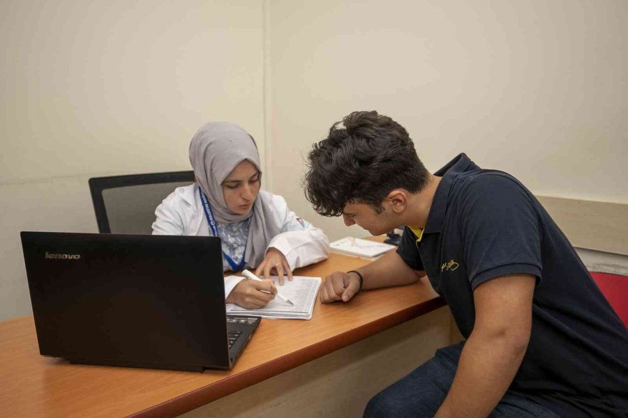 Mersin Büyükşehir Belediyesinden Öğrencilere Tercih Desteği