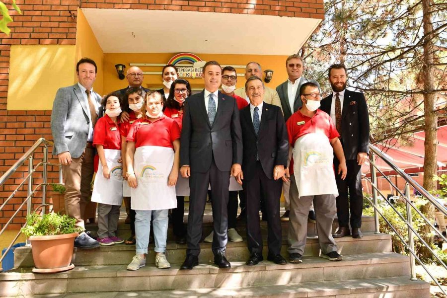 Örnek Projeye Övgü