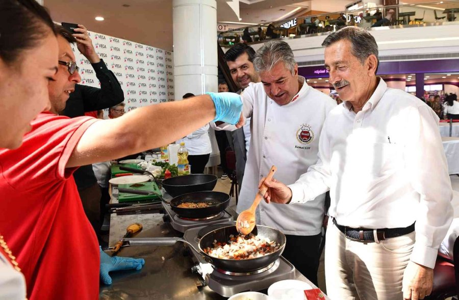 Down Sendromlu Çocukların Yemek Yarışmasında Kaybeden Olmadı