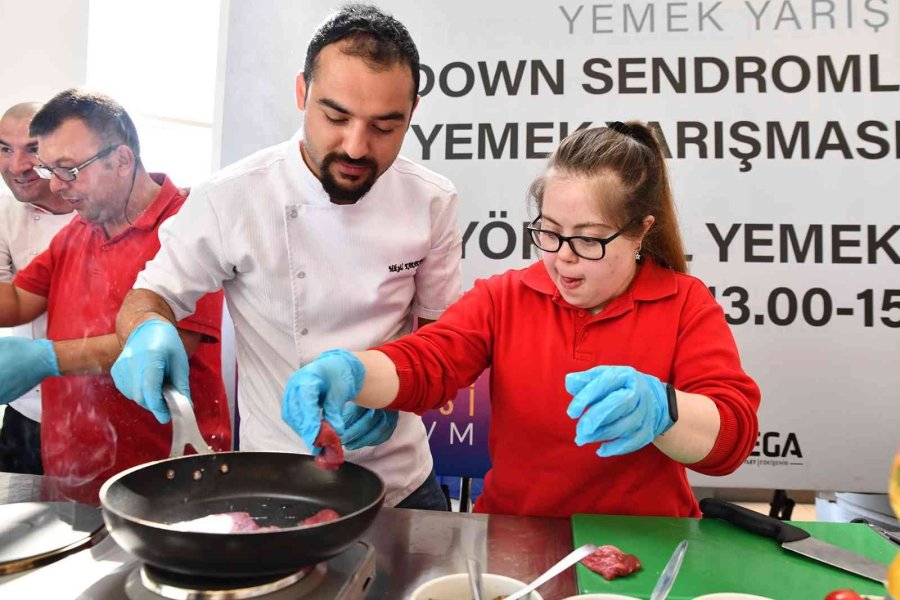 Down Sendromlu Çocukların Yemek Yarışmasında Kaybeden Olmadı