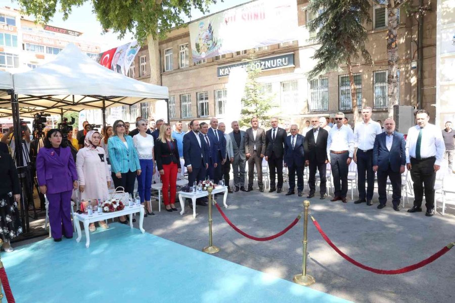 Büyükşehir Kaymek’ten Muhteşem Yıl Sonu Sergisi