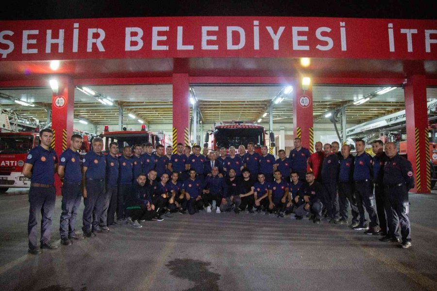 Büyükkılıç, Mersin’de Fedakarca Görev Yapan İtfaiye Erlerini Karşıladı
