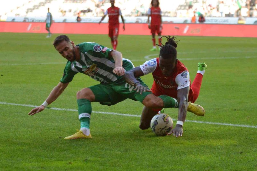 Spor Toto Süper Lig: Konyaspor: 0 - Hatayspor : 0 (ilk Yarı)