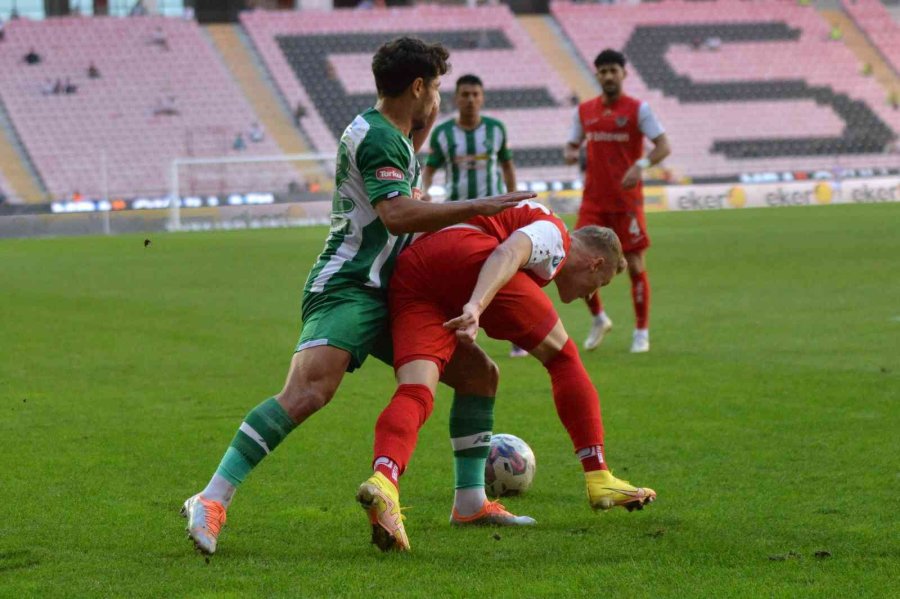 Spor Toto Süper Lig: Konyaspor: 0 - Hatayspor : 0 (ilk Yarı)