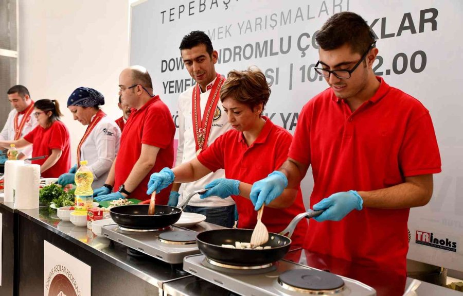 Down Sendromlu Çocukların Yemek Yarışmasında Kaybeden Olmadı