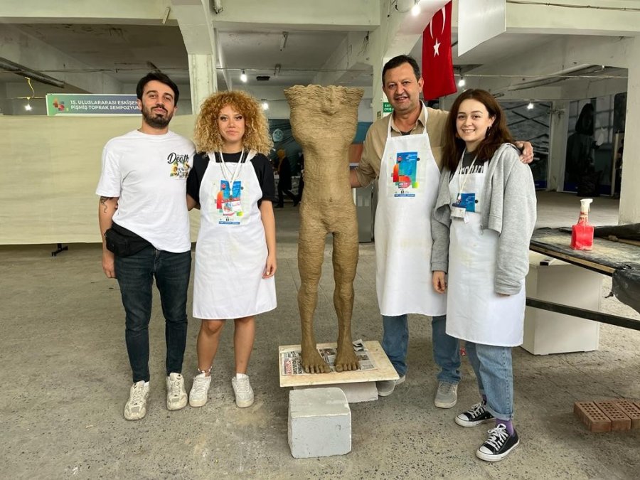 Uluslararası Pişmiş Toprak Sempozyumu’nun Sanat Akademilerinden Bir Farkı Yok