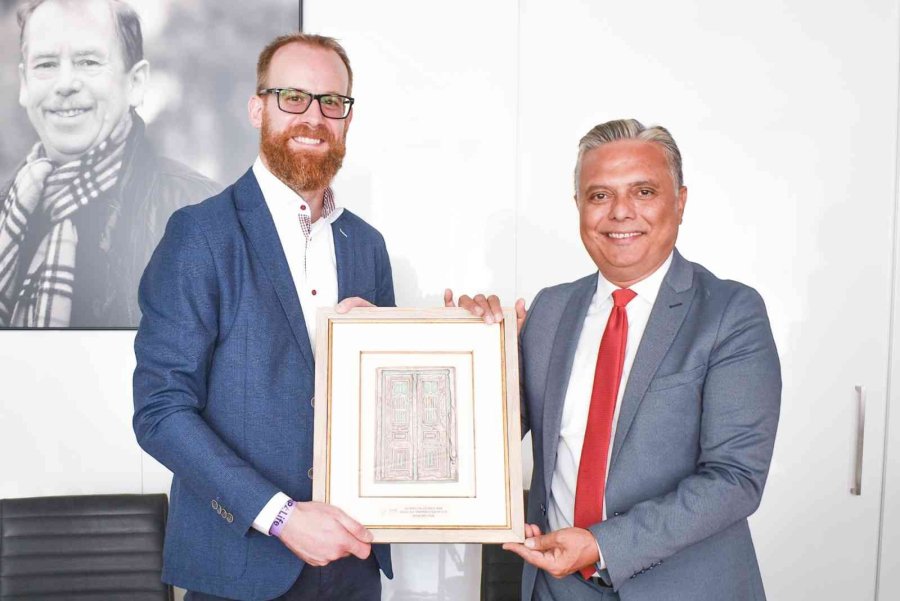 Muratpaşa Ve Prag 6 Belediyeleri Arasında “kardeş Şehir Protokolü” İmzalandı