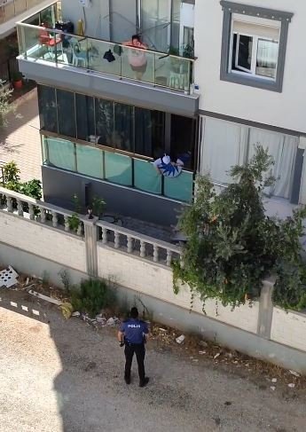 Polisten ‘mutluluk’ Anonsu