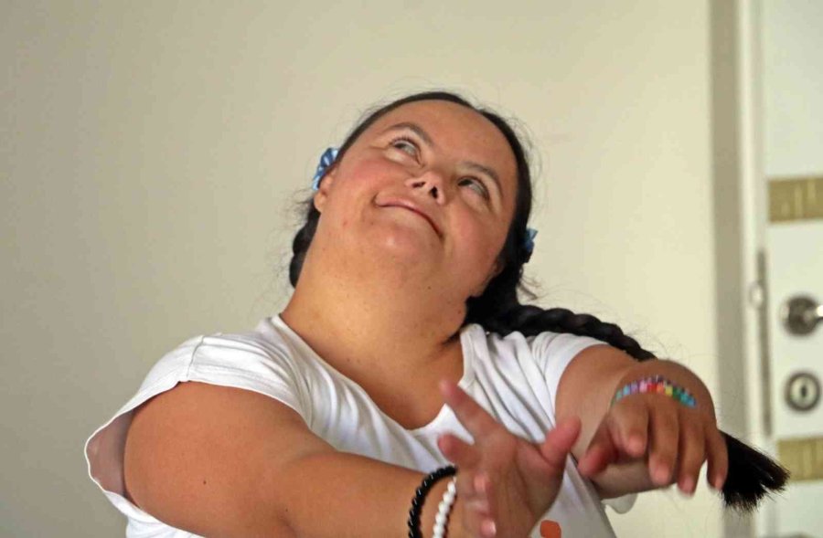 Polisten ‘mutluluk’ Anonsu