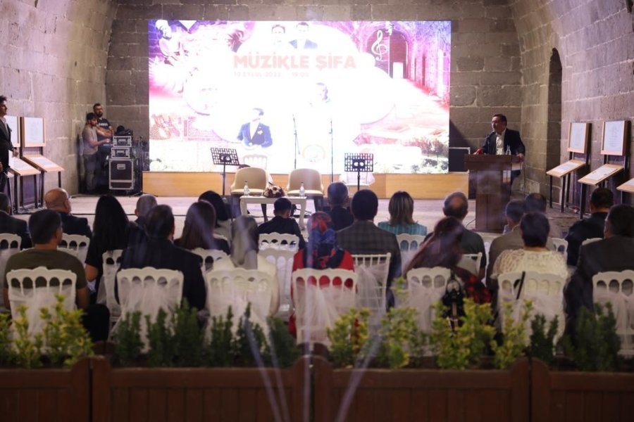 Kayseri’de ‘müzikle Şifa’ Anlatıldı