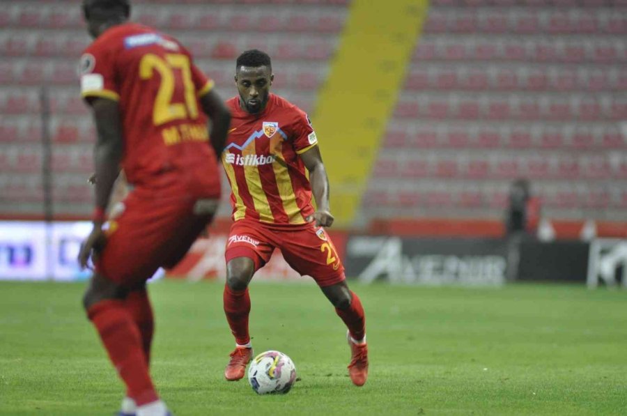 Spor Toto Süper Lig: Kayserispor: 0 - Antalyaspor: 0 (ilk Yarı)