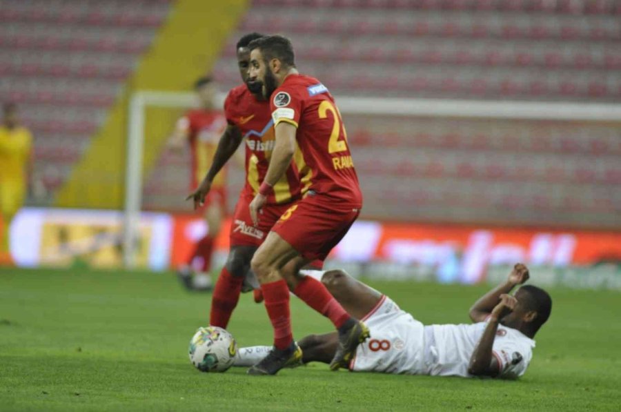 Spor Toto Süper Lig: Kayserispor: 0 - Antalyaspor: 0 (ilk Yarı)
