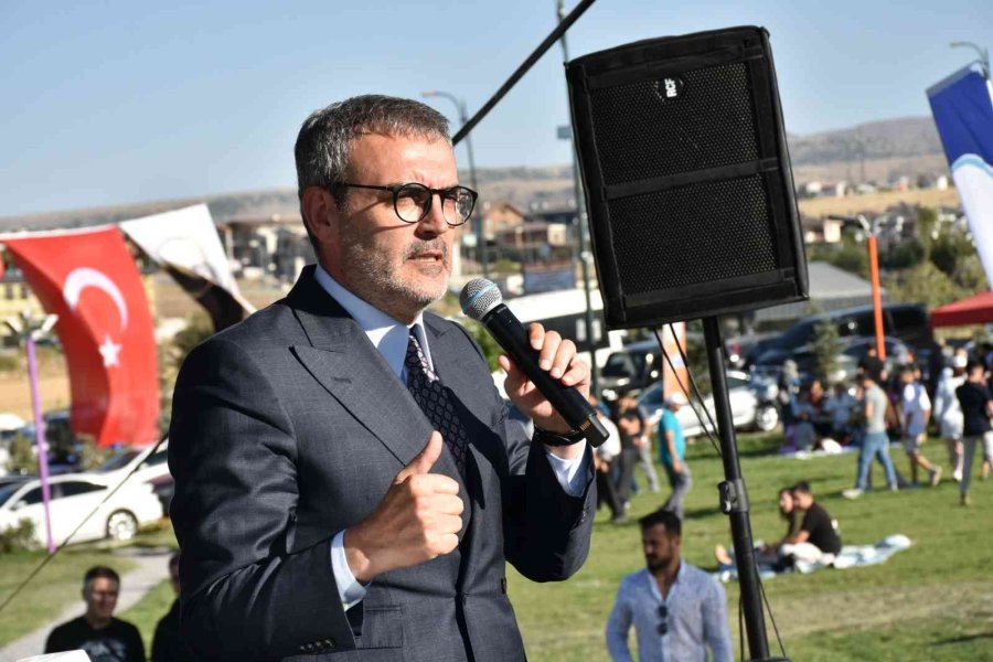 Ünal, “izmir’de Büyükşehir Belediye Başkanının Kurtuluş Gününde Düşmanca Hareket İçerisinde Olan Yunan’a Haddini Bil Demesini Beklerdik”