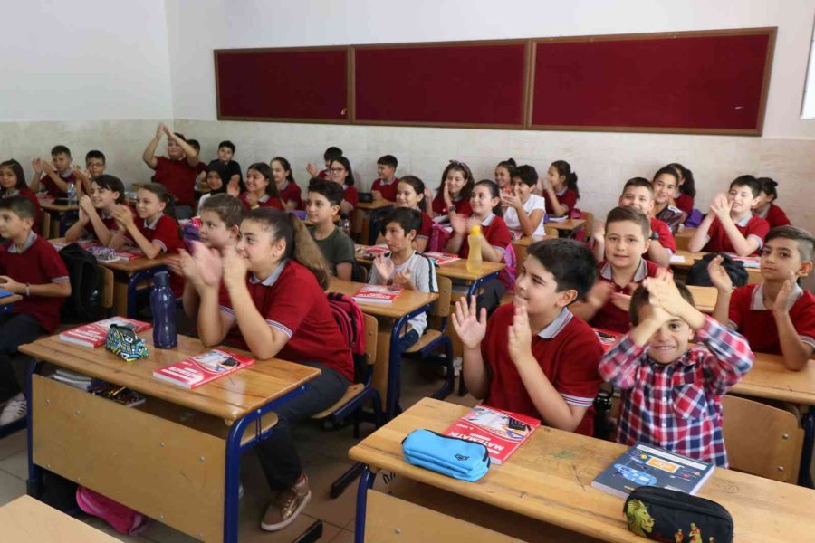 Aksaray’da 91 Bin 745 Öğrenci İçin İlk Ders Zili Çaldı