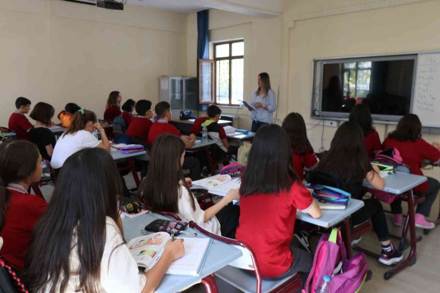 Aksaray’da 91 Bin 745 Öğrenci İçin İlk Ders Zili Çaldı