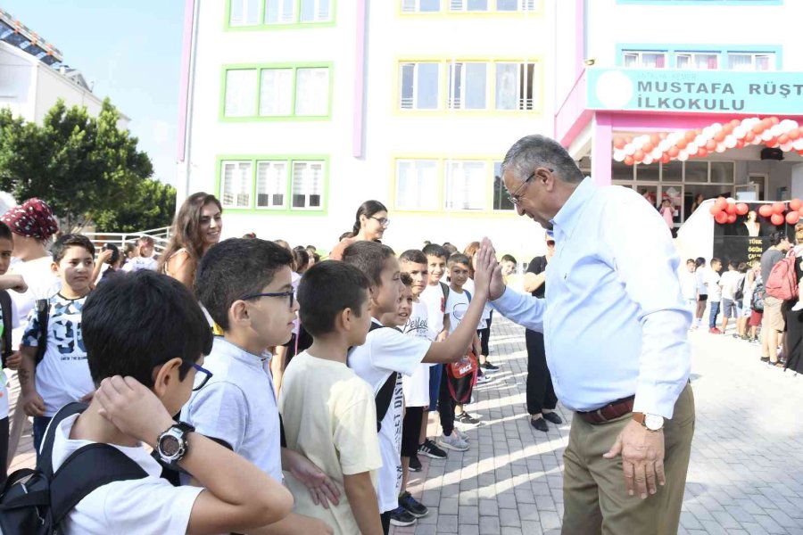 Kemer’de Yeni Eğitim Ve Öğretim Yılı Başladı