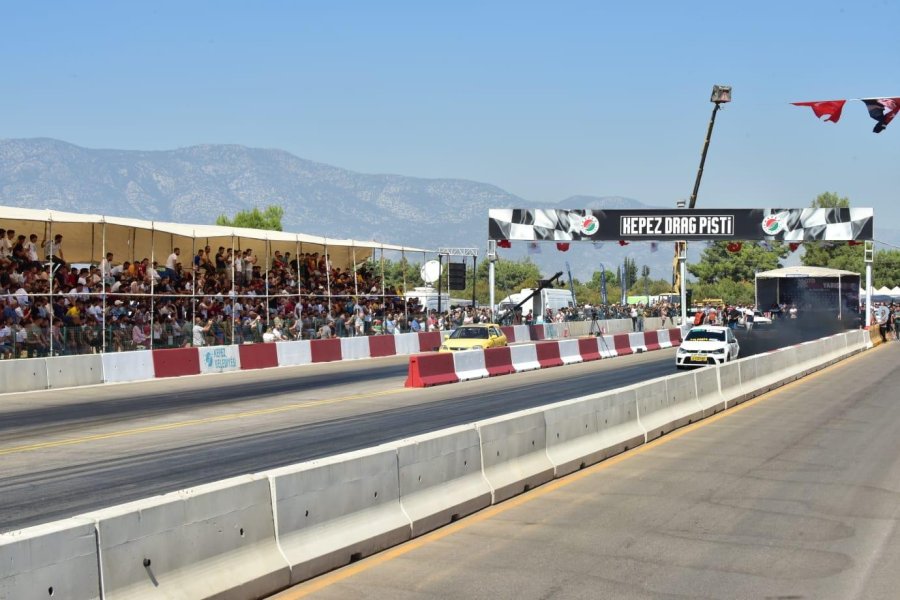 Kepez’de Otodrag Yarışı Nefesleri Kesti