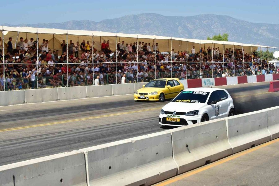 Kepez’de Otodrag Yarışı Nefesleri Kesti