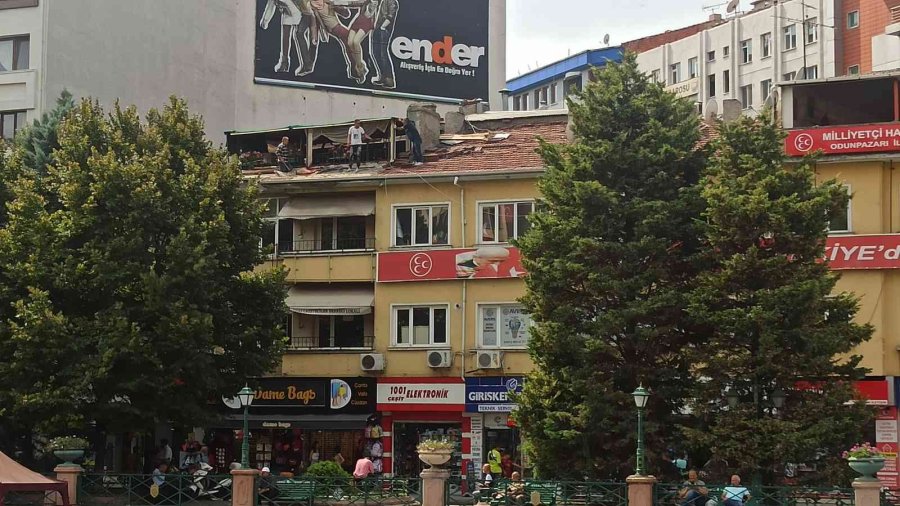 Yürekleri Ağza Getiren Çatı Tamiri