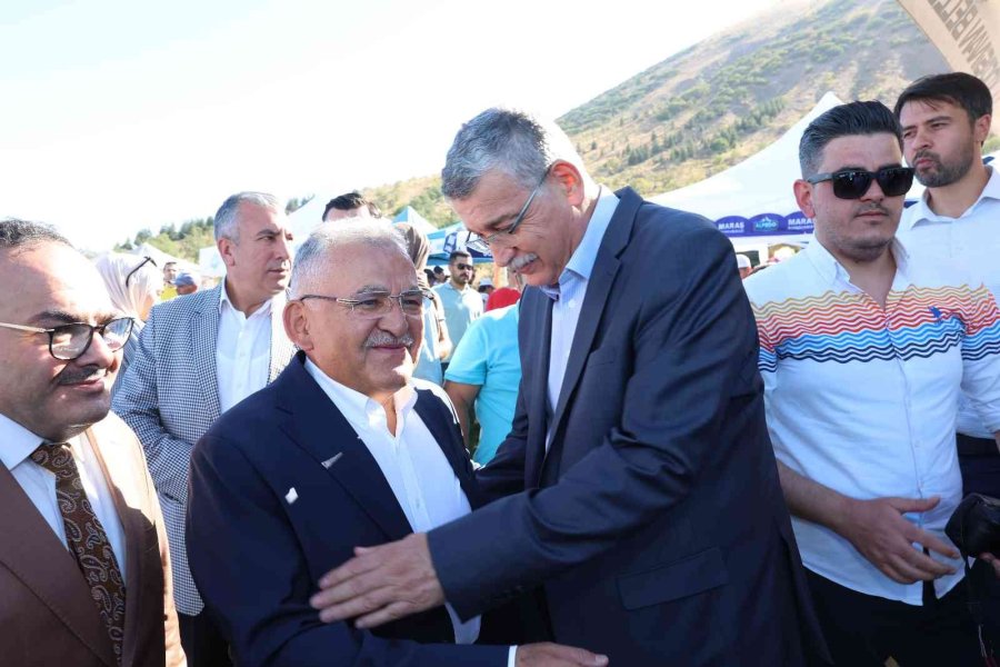 Başkan Büyükkılıç, Festivalde Vatandaşlarla Buluştu