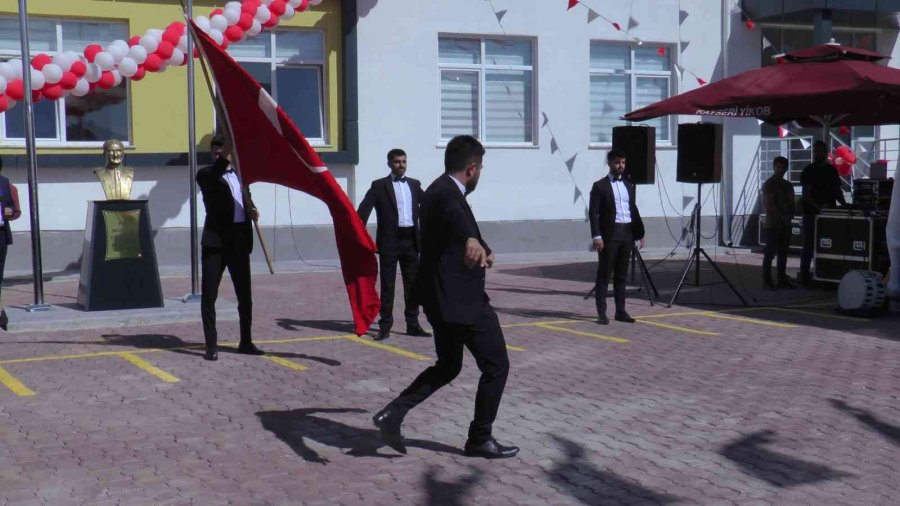 Kayseri’de 319 Bin 551 Öğrenci Ders Başı Yaptı