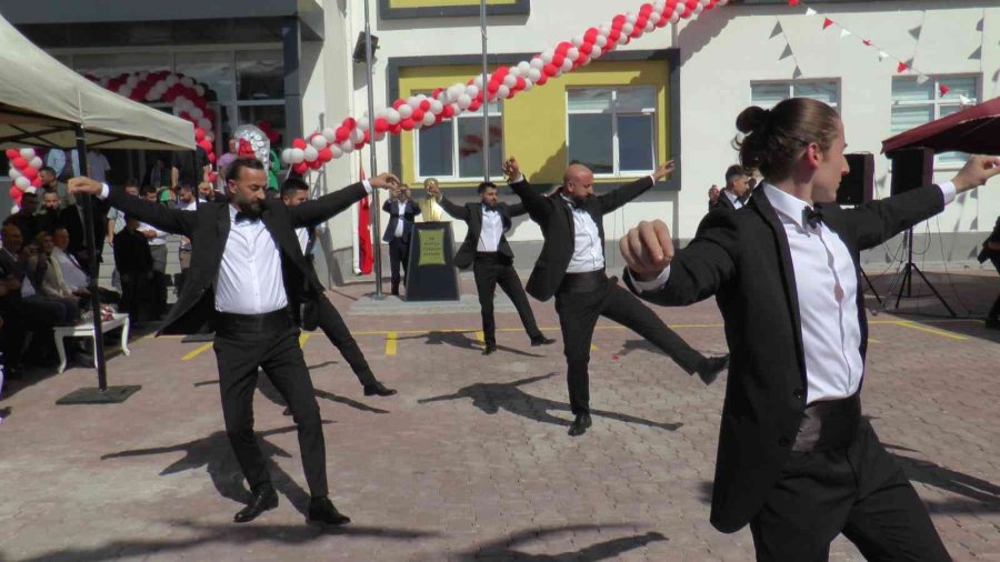 Kayseri’de 319 Bin 551 Öğrenci Ders Başı Yaptı