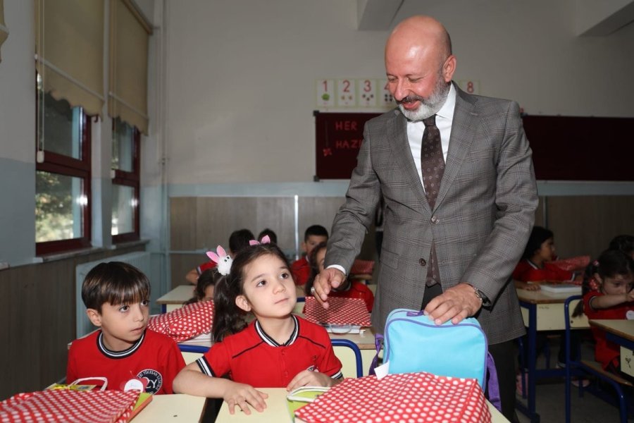 Başkan Çolakbayrakdar; “eğitim İçin Tüm İmkanlarımızı Seferber Ediyoruz"