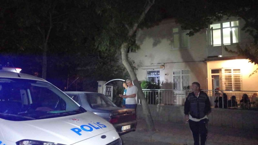 Komşusunu "neden Gürültü Yapıyorsun" Diyerek Bıçakladı